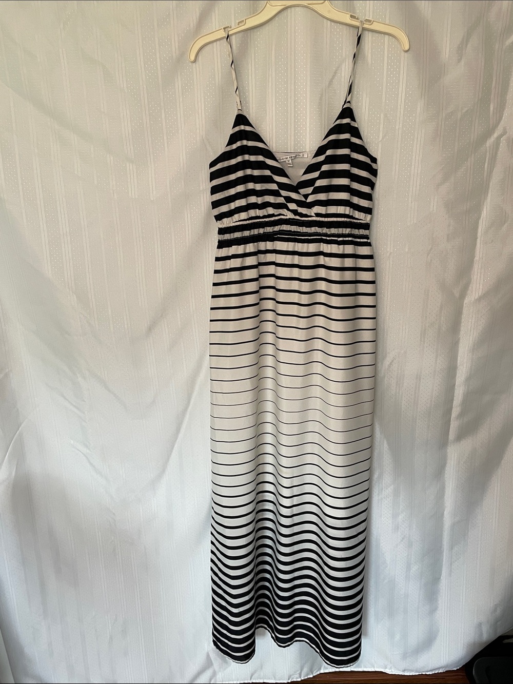 Collective Concepts  Women's Medium Black and White Striped Maxi Dress